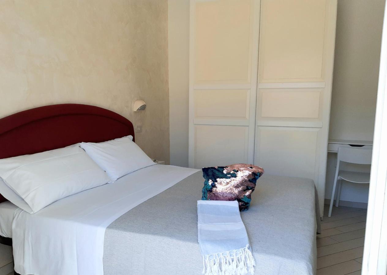 Hotel Raul Riccione Buitenkant foto