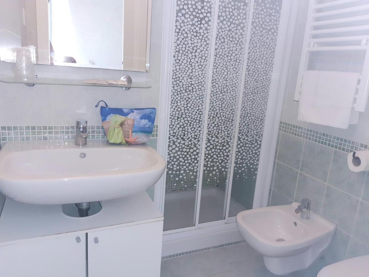 Hotel Raul Riccione Buitenkant foto